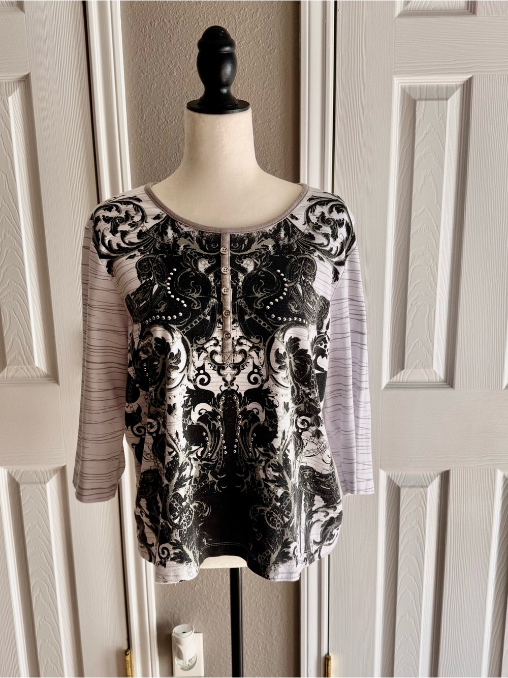 Rebecca Malone Black & White Damask Henley Long Sleeve Top